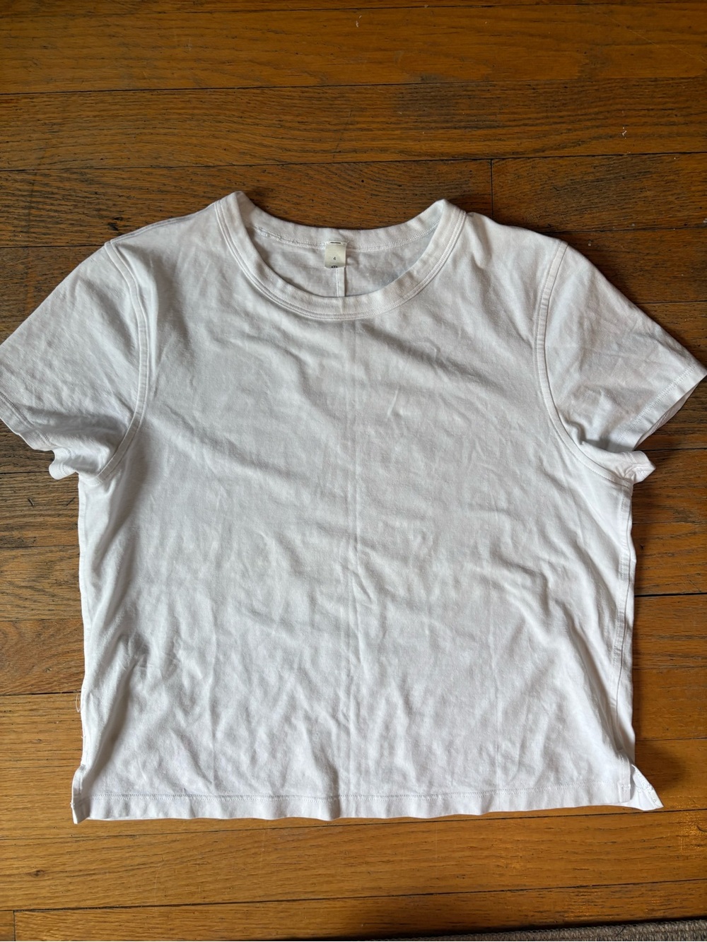 Lululemon Classic White Crewneck crop Tee